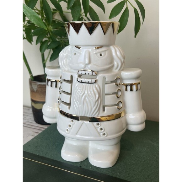 Mikasa Holiday Elegance White And Gold Votive Nutcracker Candle Holder - Picture 2 of 9